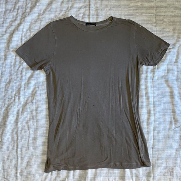 Brandy Melville Relaxed Tee - Army Green - Picture 2 of 9